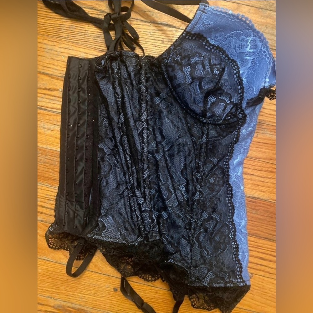 New Fredericks of Hollywood corset top with thong